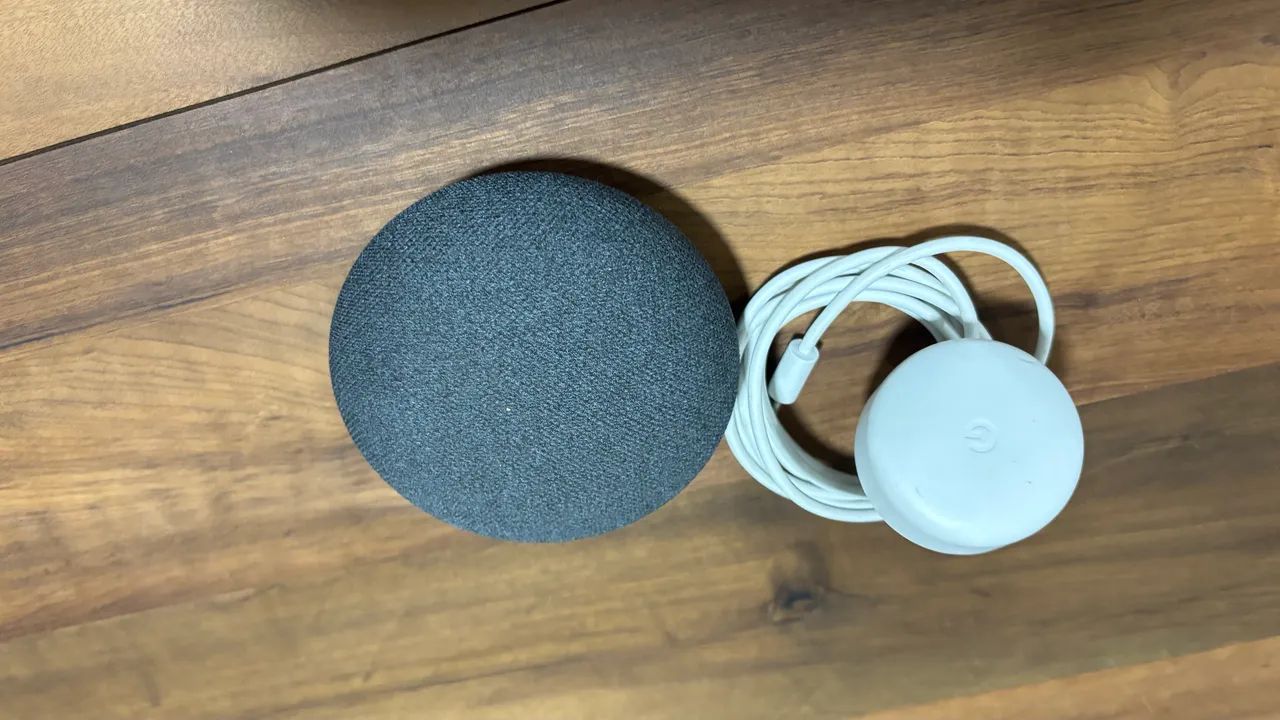 Google Nest Mini preto