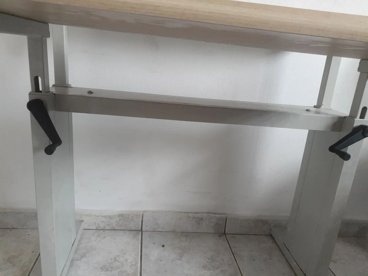Mesa para computador regulável  - Foto 3