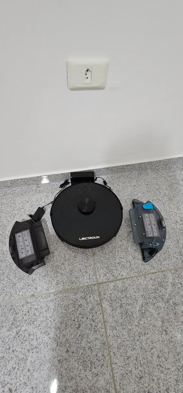 Robo Aspirador Liectroux xr500