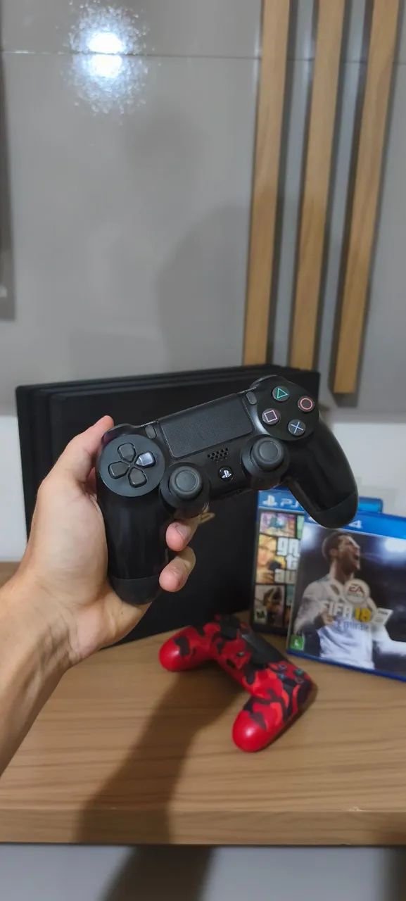 PS4 PRO 1TB + 2 CONTROLES + JOGOS - Foto 3