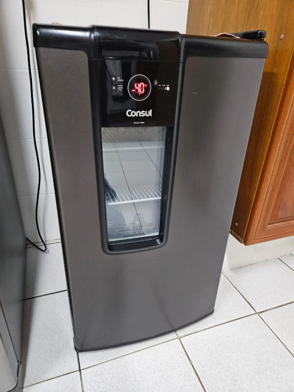 Cervejeira Consul Cinza 220v
