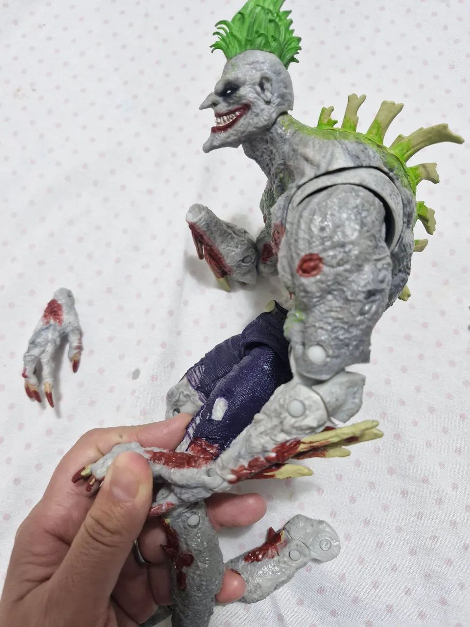 MEGA BONECO DE AÇÃO DC MULTIVERSE - TITAN JOKER - Foto 3
