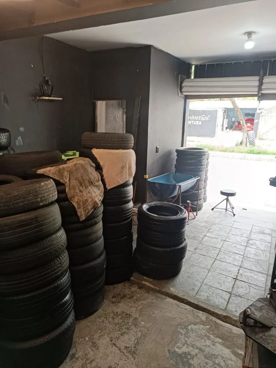 Vender -se fundo de borracharia  - Foto 5