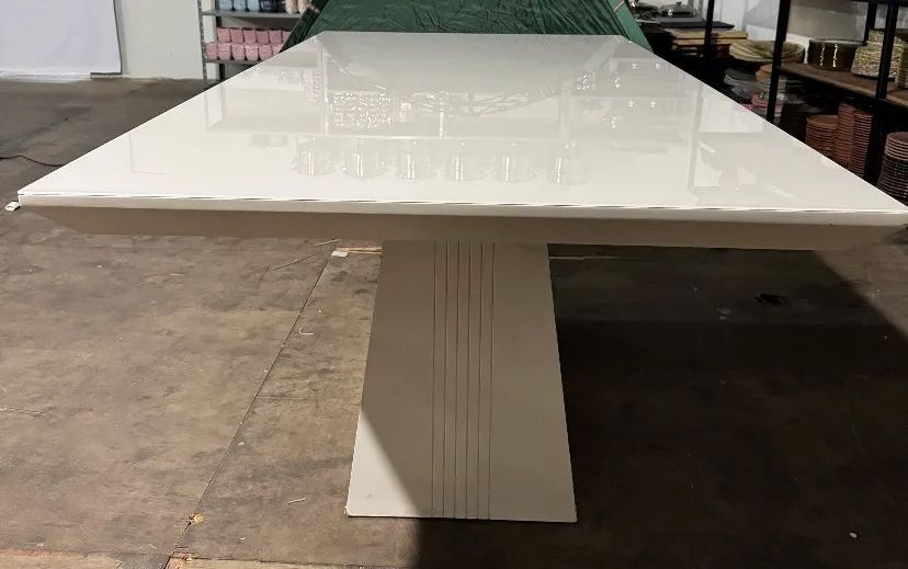 Mesa de 2x1 com tampo de vidro 