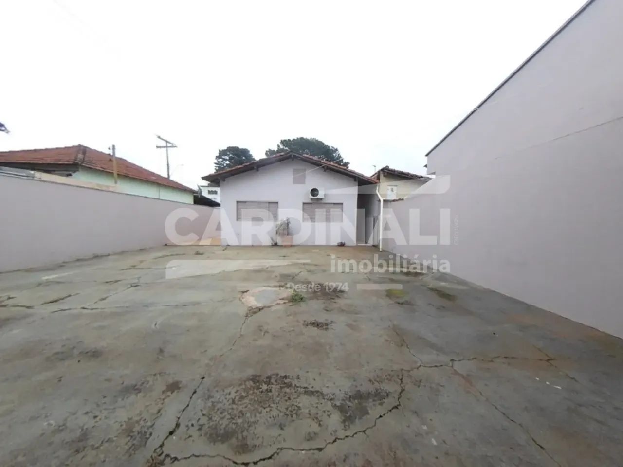 casa de 3 quartos com um barracão no fundo. - Foto 5