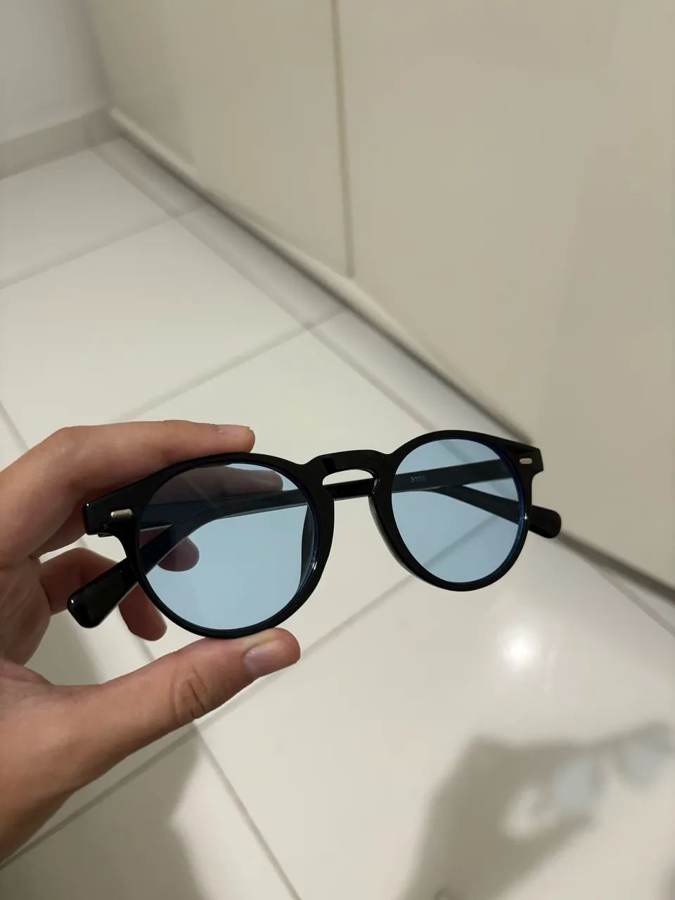 Óculos com Lente Azul
