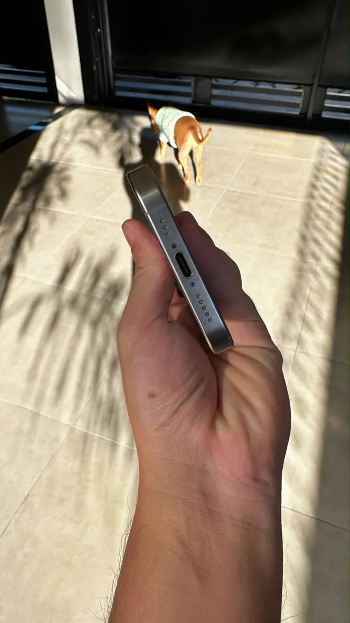 iPhone 15 PRO Titanium Natural - Foto 3