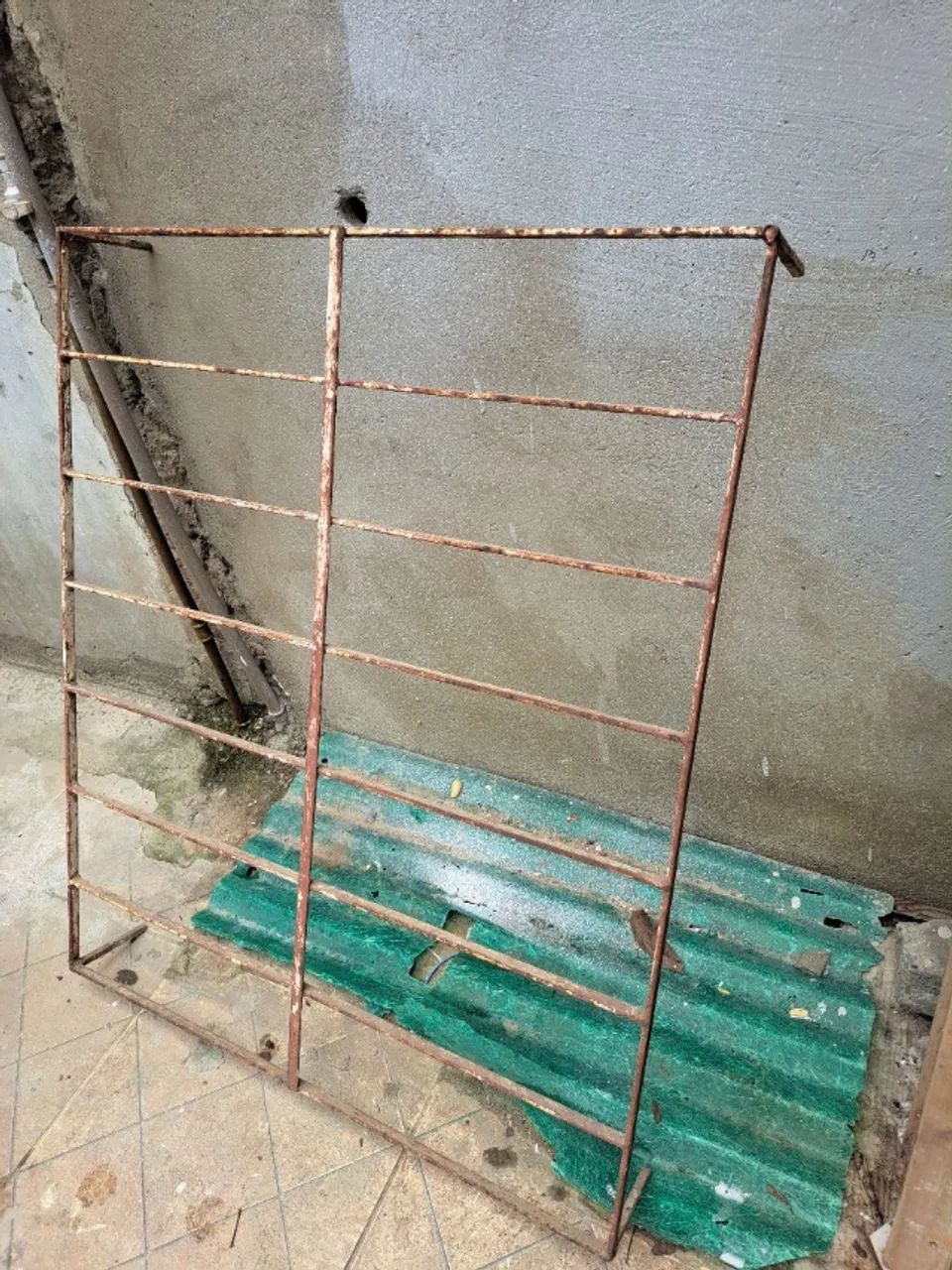 Grade ferro medidas 1,0m x 0,84m - Foto 2