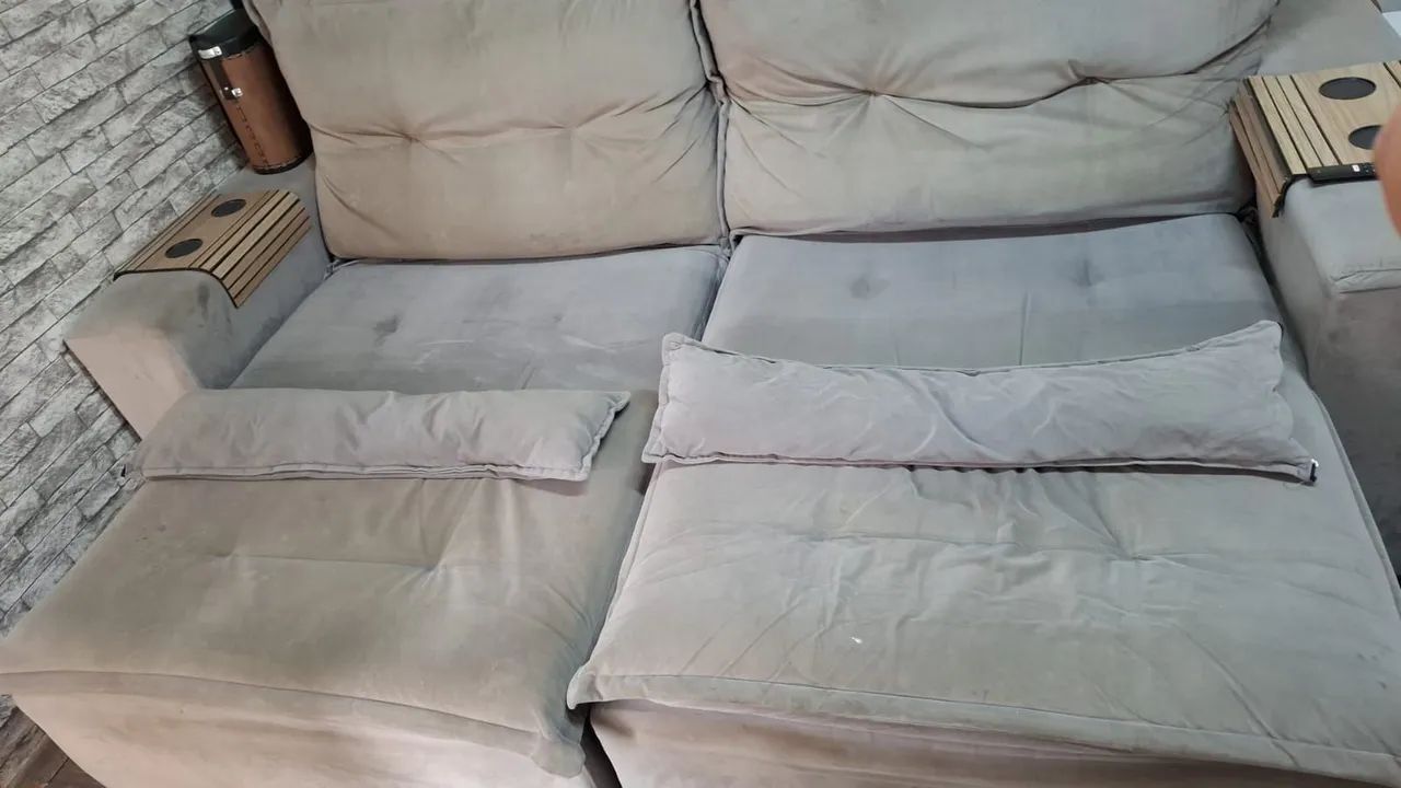 Sofa 2 lugares retrátil usado - Foto 2