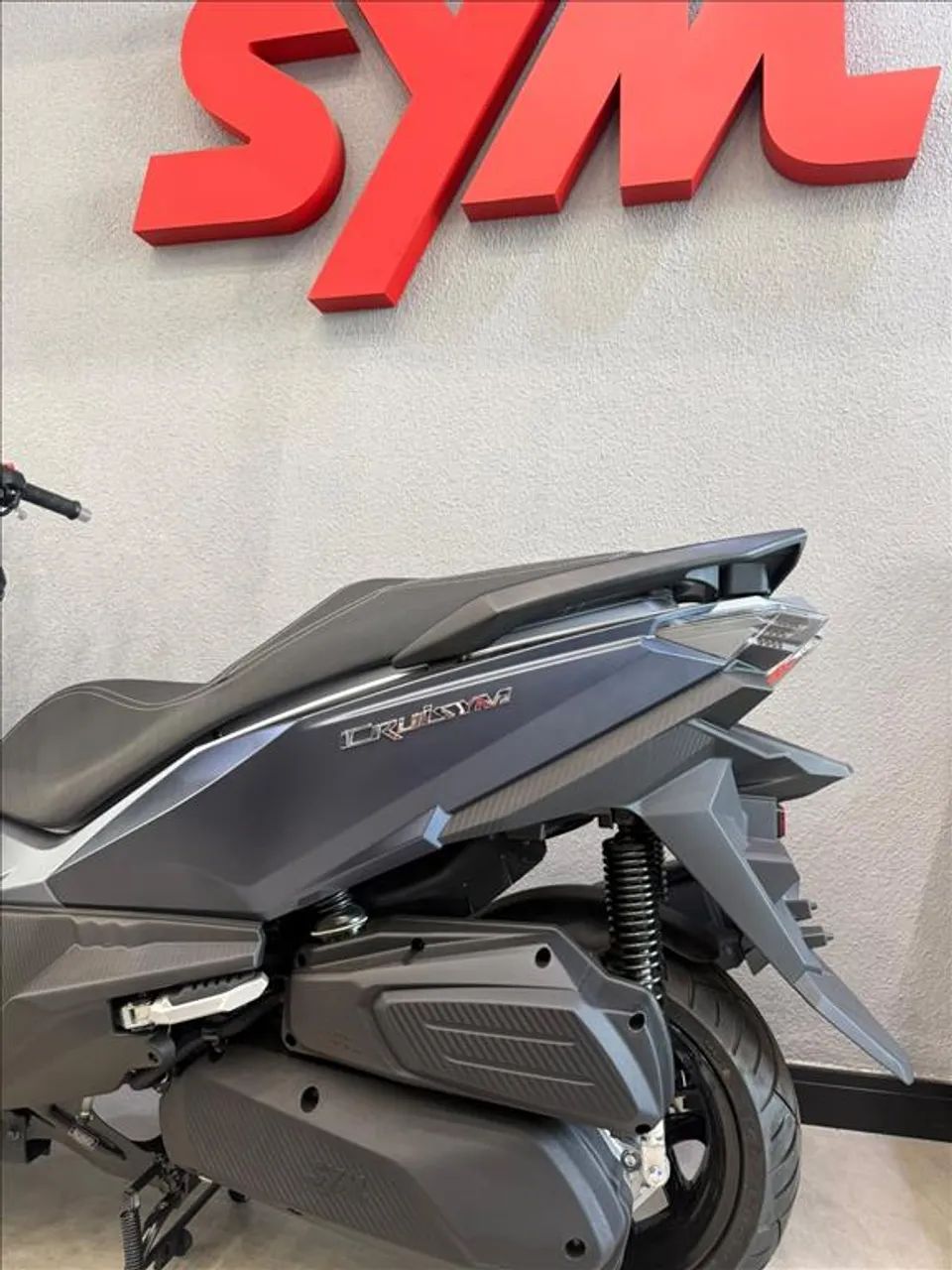 DAFRA CRUISYM 300 - Foto 4