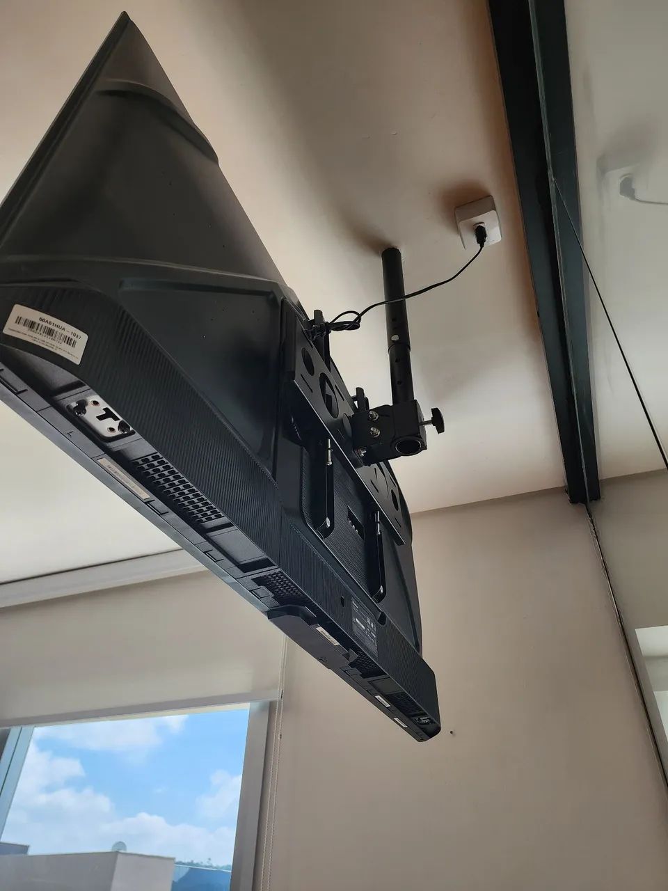 Smart TV 50 pol 4k Qled - Foto 2