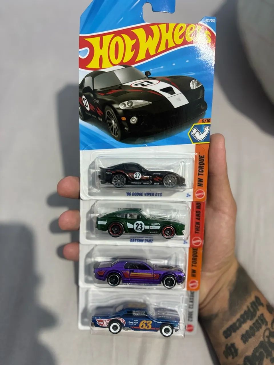 Hot Wheels variados  - Foto 3