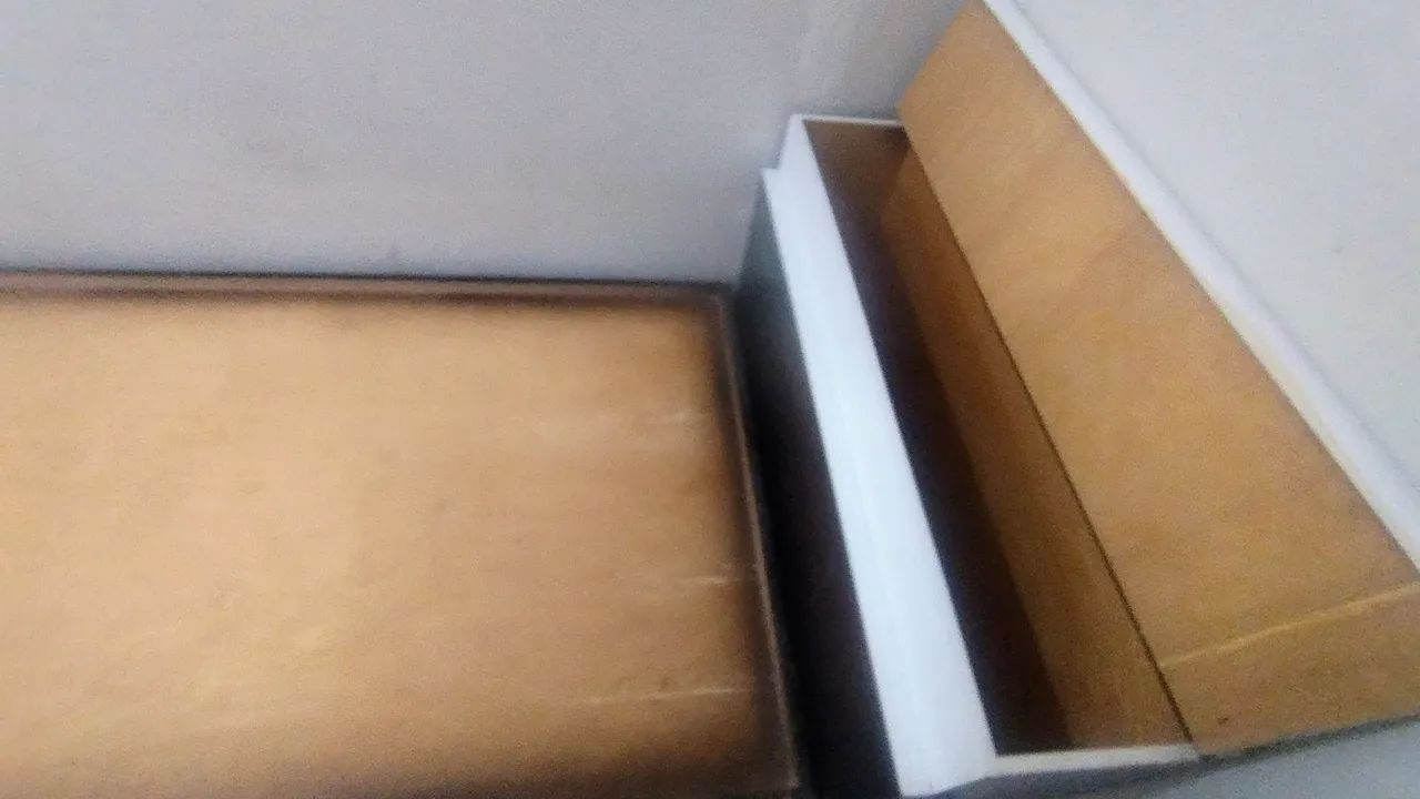 Cama com cabeceira baú - ? obs. Madeira  - Foto 5