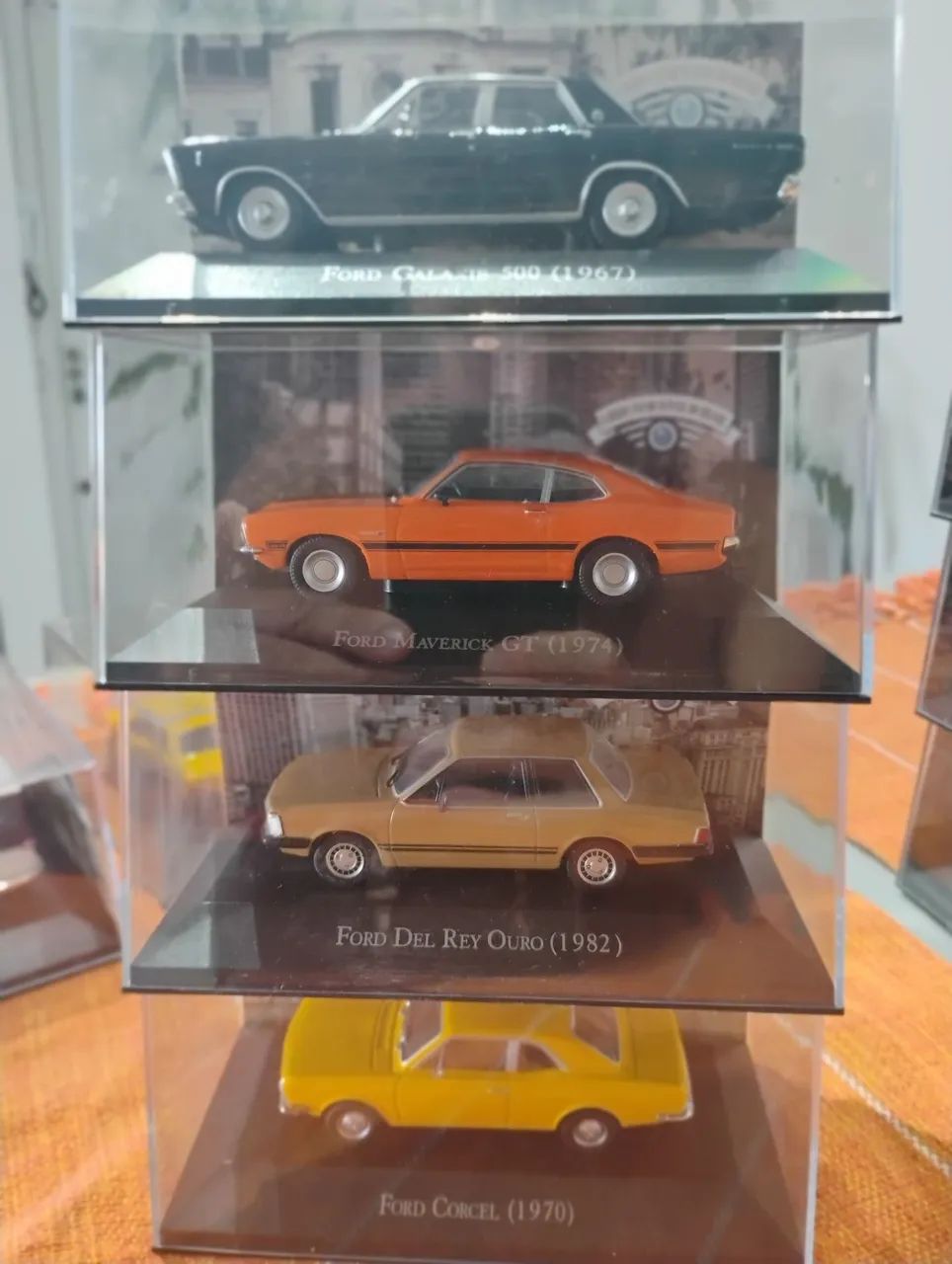 MINIATURAS FORD GALAXIE, MAVERICK, DEL REY E CORCEL ESC 1/43