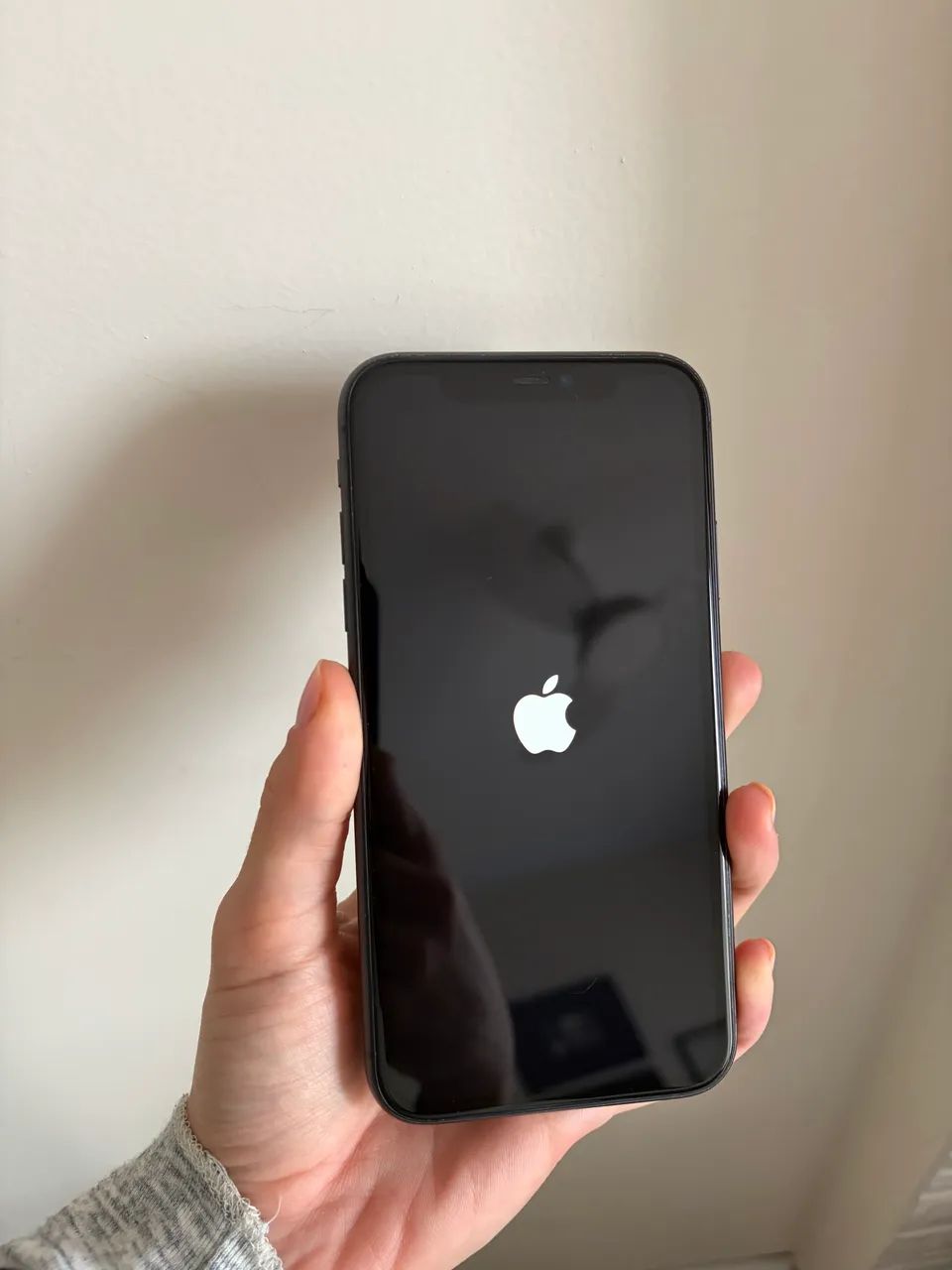Vendo IPhone 11 128GB R$1.200  - Foto 2