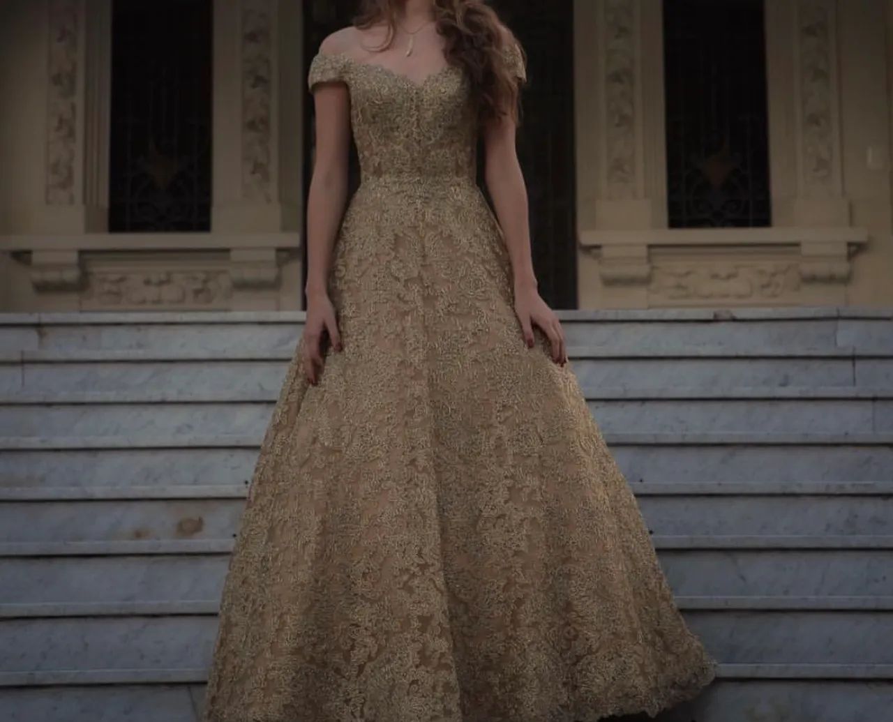 Vestido Dourado Sherri Hill