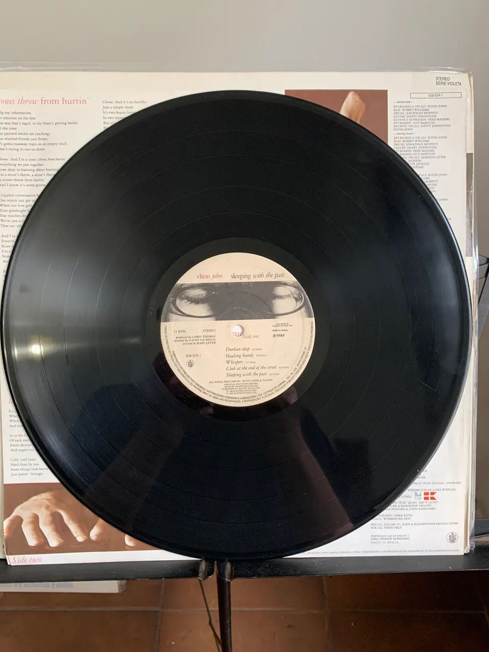 LP Elton John - Sleeping with the past - 1989 - Foto 2
