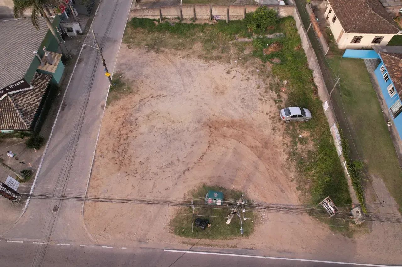 Terreno com amplo galpão no Rio Vermelho - Foto 4