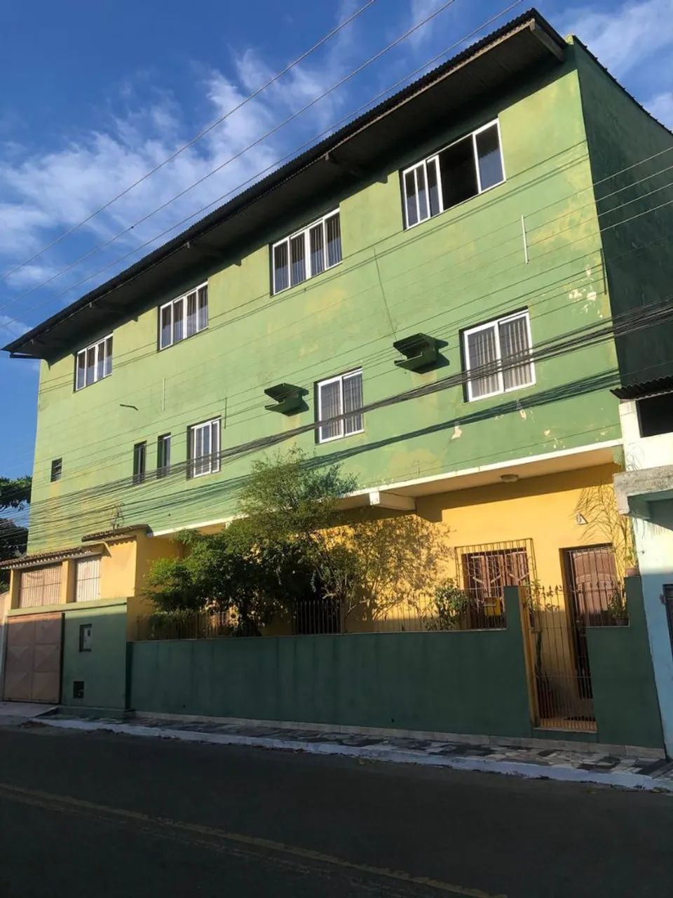 Sobrado à venda