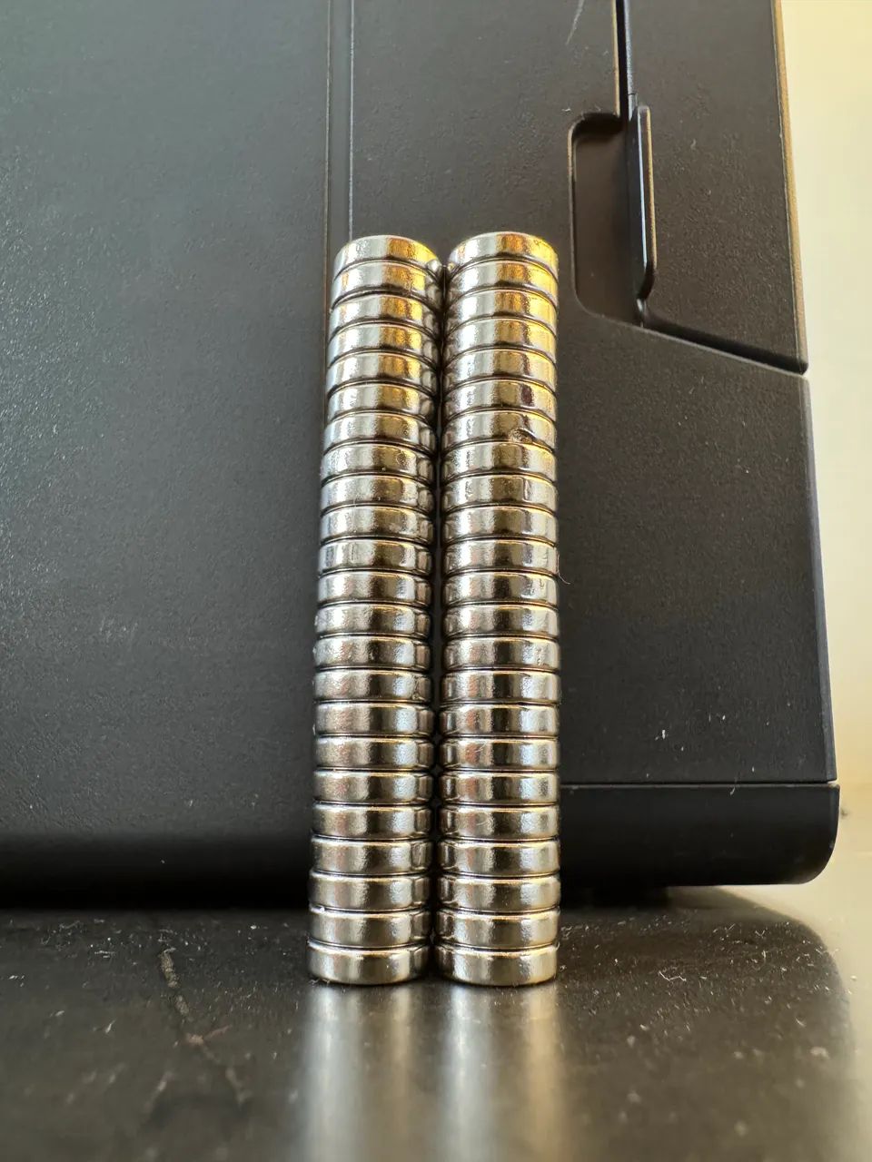 Ímã de neodímio 10x3mm - Foto 2