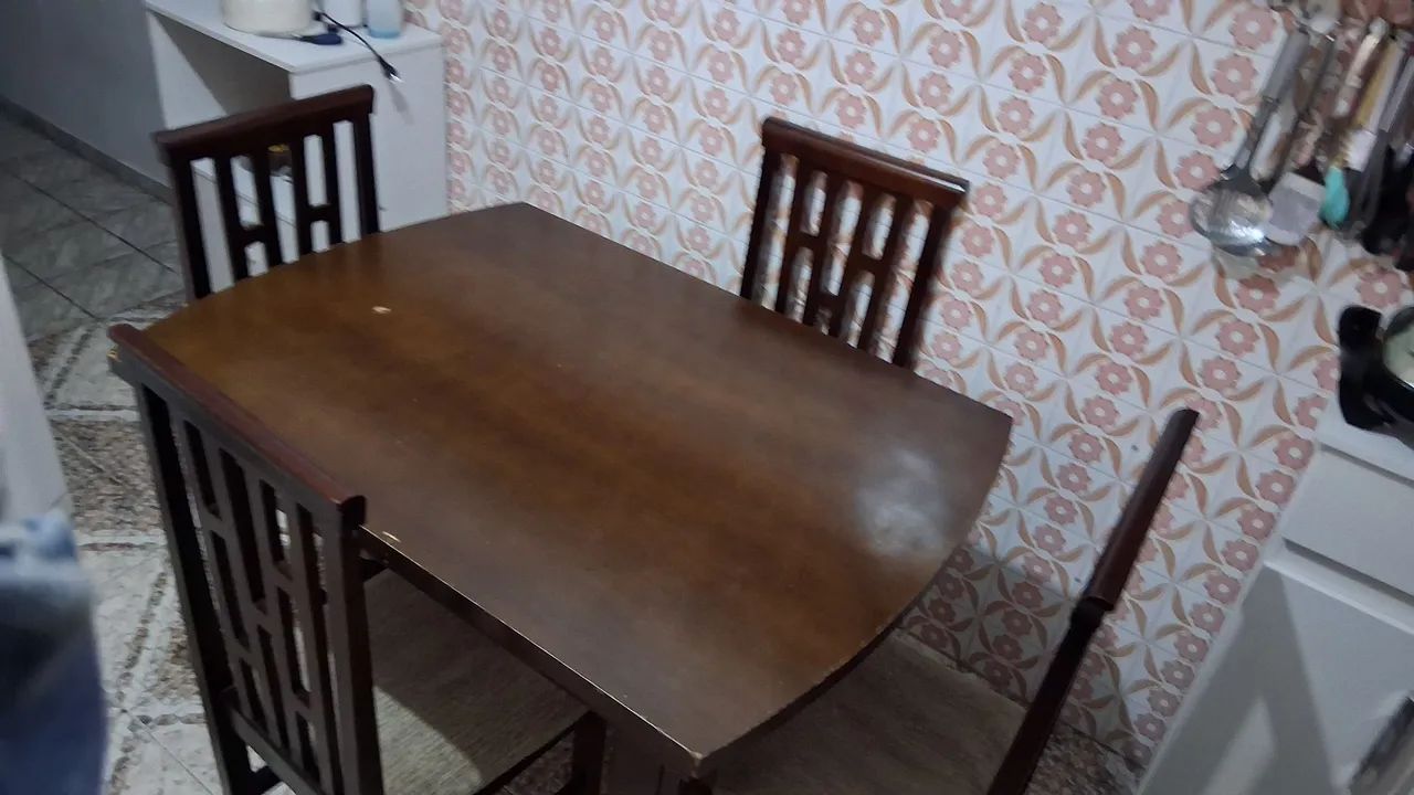 Mesa com 4 cadeiras - Foto 3