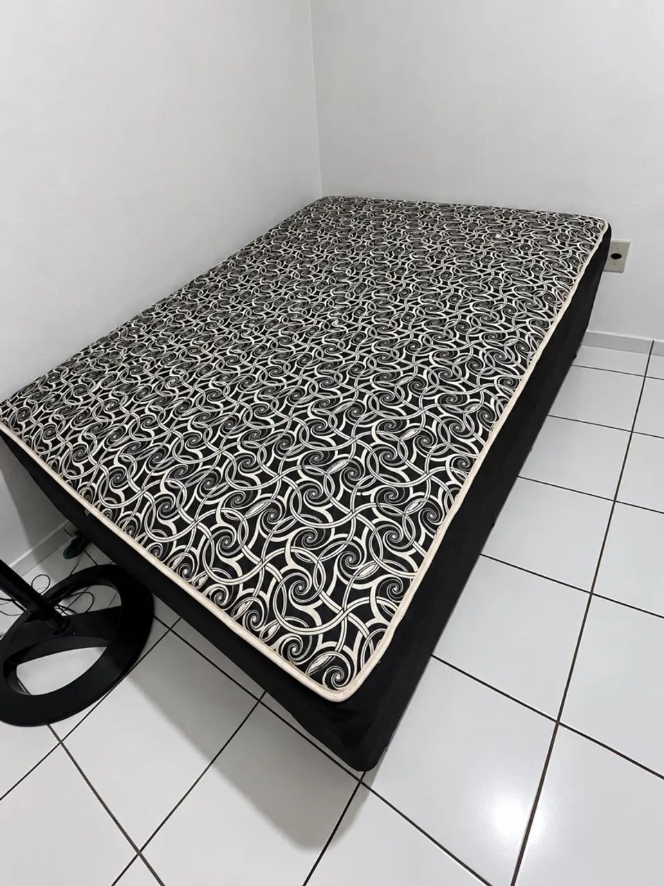 Vende - se cama Box 