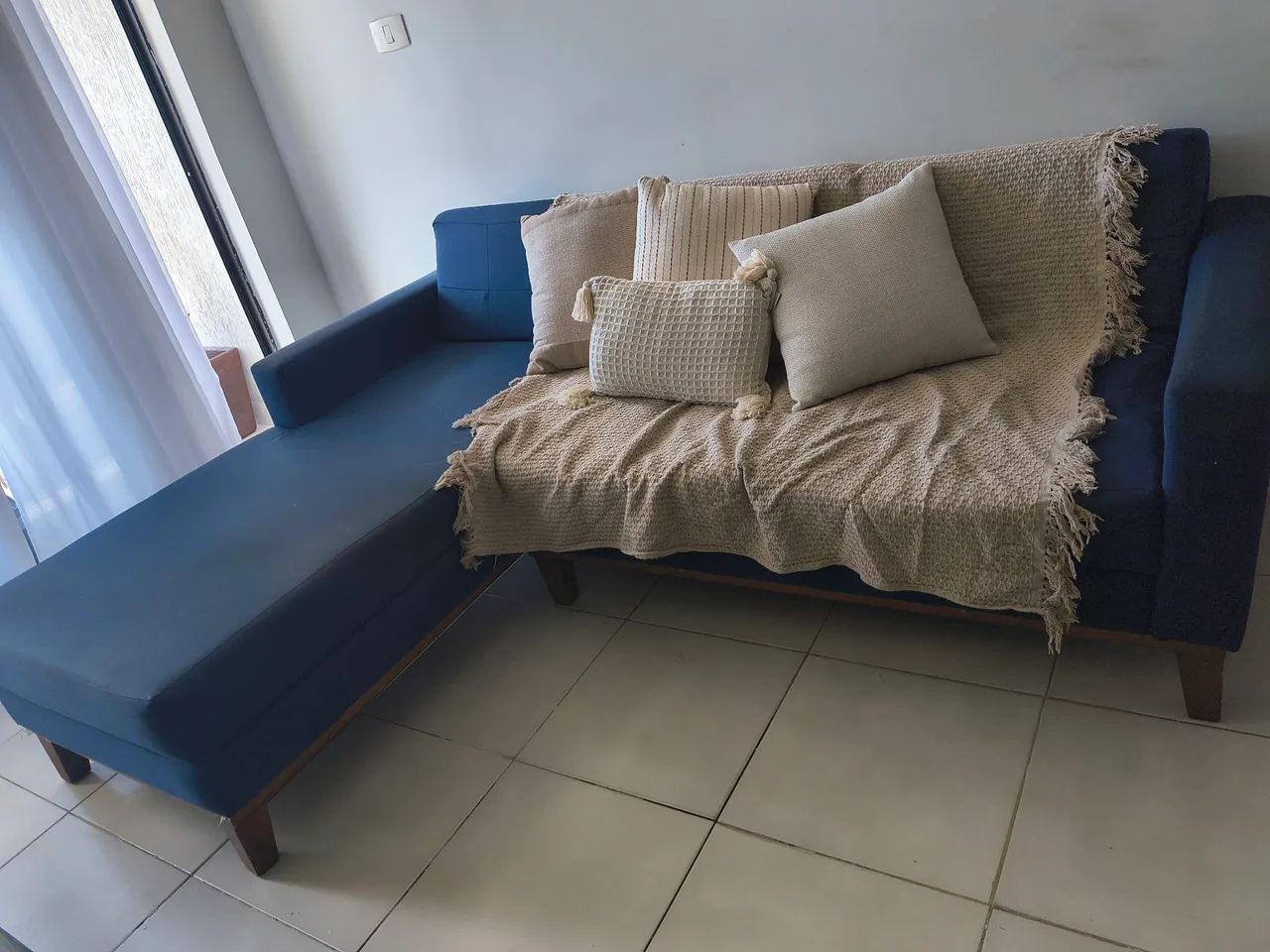 Sofá com Chaise azul-marinho(2,00m)Grageru - 1.000,00, - Foto 3