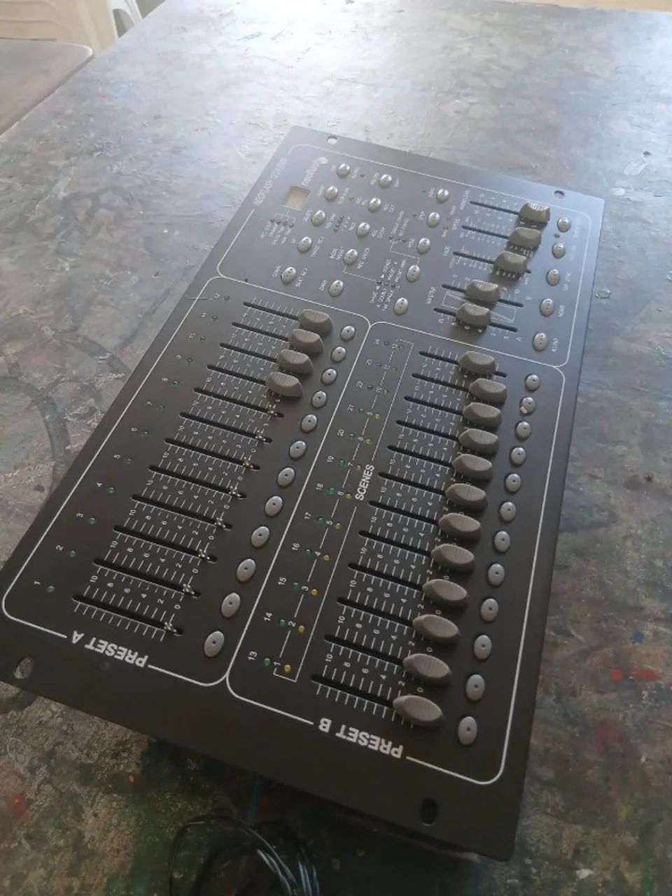 Controladora de luz - DMX 12/24