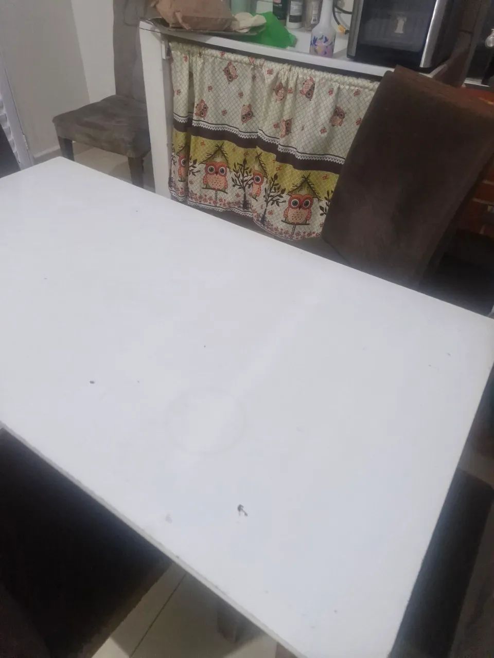 Mesa com 4 cadeiras 