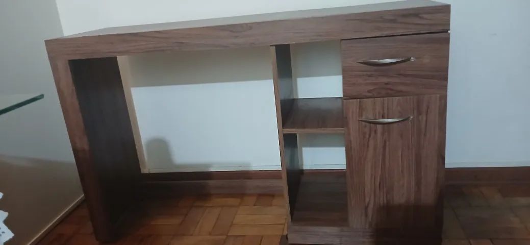Escrivaninha para notebook em madeira - Foto 4