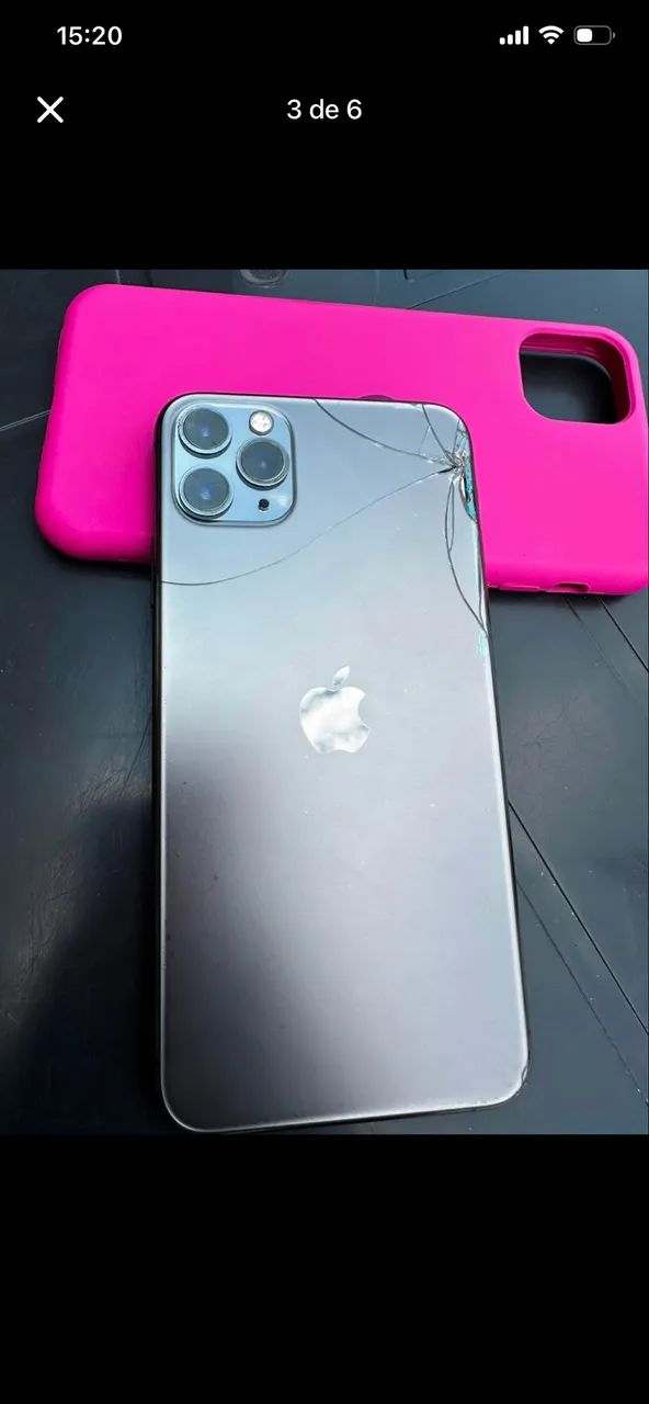 Vendo ou troco iPhone 11 Pro Max  - Foto 2