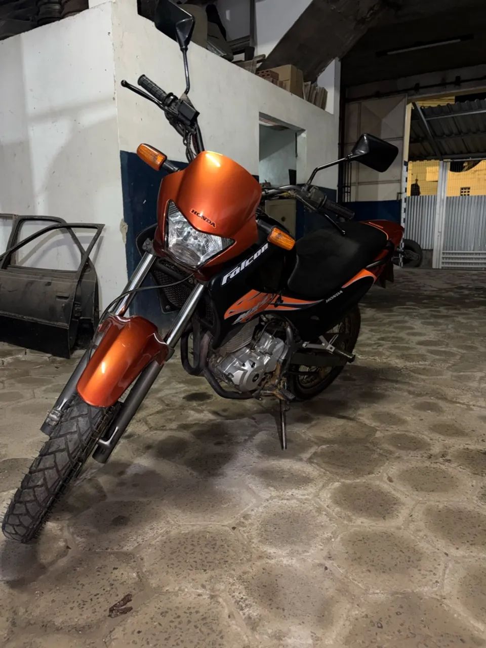 Falcon 400 - Foto 2