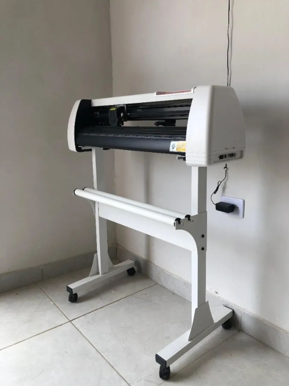 Plotter de recorte e Risco digital Corte e Contorno 72 cm - Foto 2