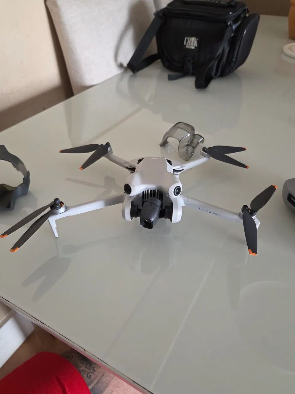 VENDO OU TROCO - DRONE DJI MINI 4 PRO - Em oculos da oakley - Foto 2