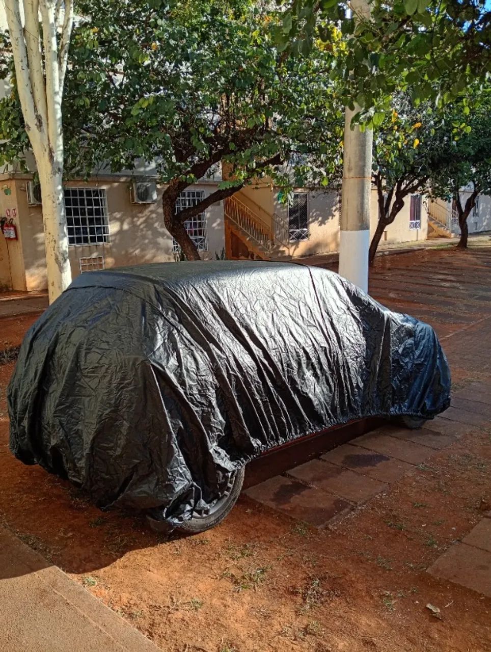 Capa para carro preta em Corino - Foto 4