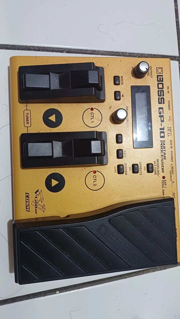 Pedaleira Boss GP-10