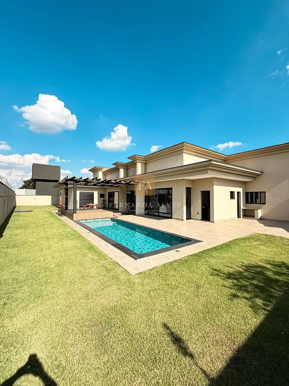 Casa Condomínio Estância Hípica