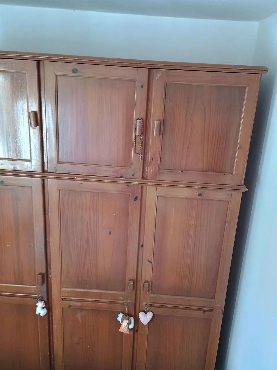 Guarda roupa em madeira maciça  - Foto 2