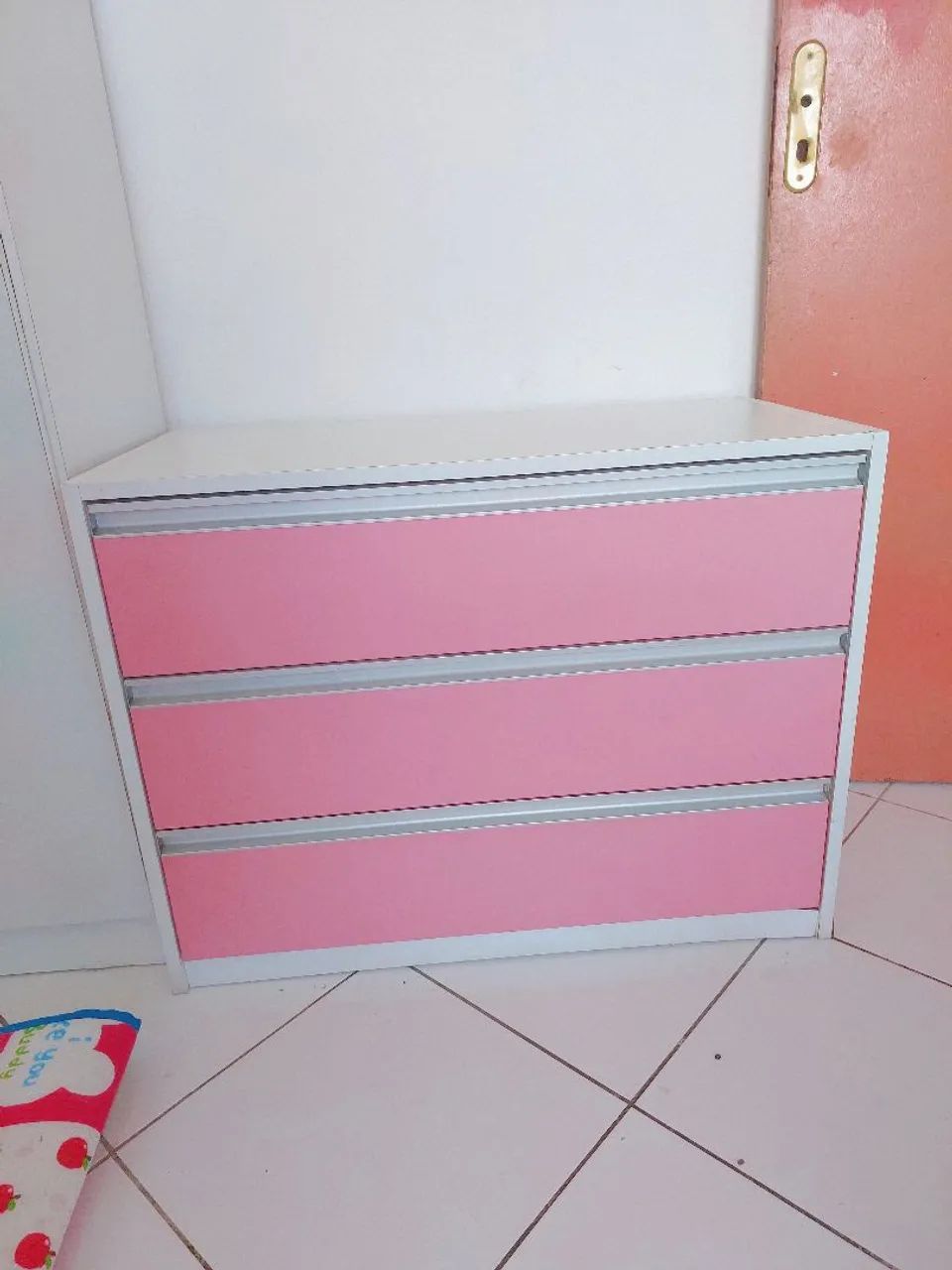 1 Guarda Roupa e 1 Cômoda - Foto 2