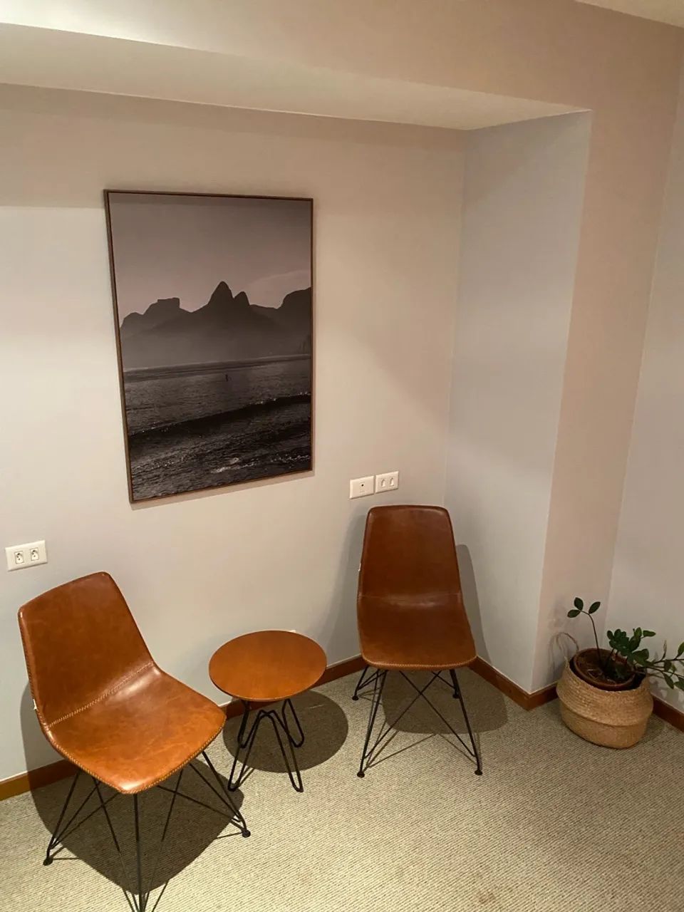 Cadeiras e Mesa de Centro - Foto 2