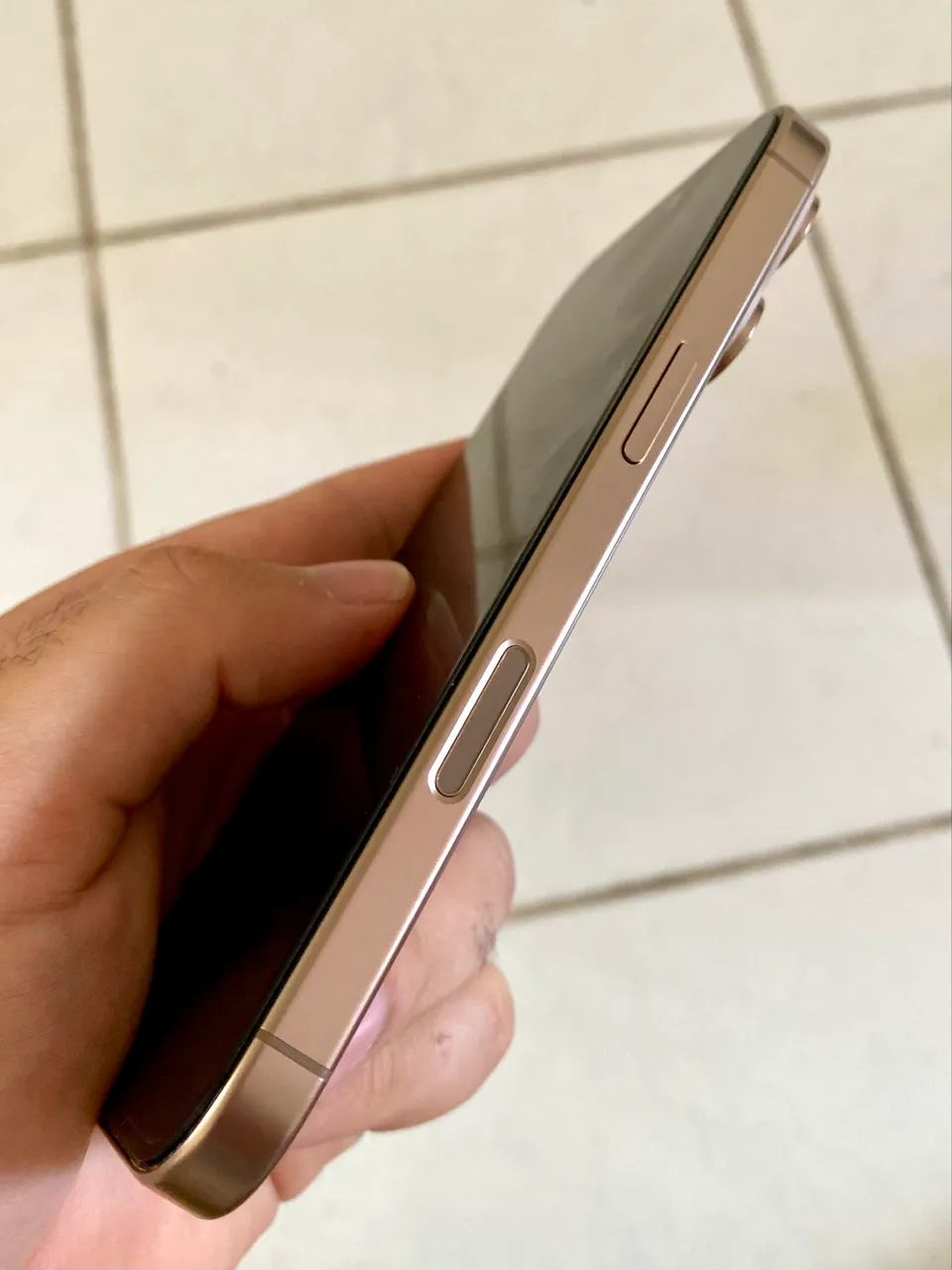 iPhone 16 PRO - 128gb - Foto 3