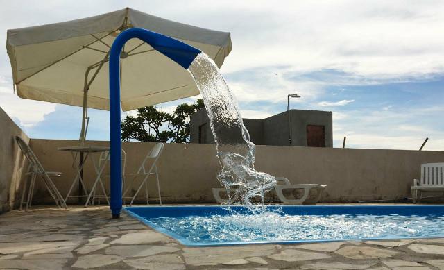 Casa com piscina em s.José de Almeida. 350 a diária do fim de semana comum - Foto 2