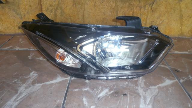 Farol direito chevrolet onix led