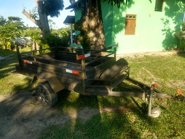 Vendo reboque carretinha, pneus novos com estepe - Foto 3