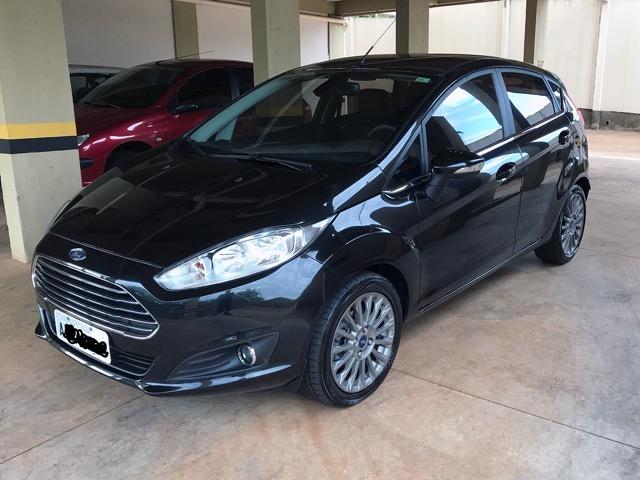 Fiesta Titanium automático completaço! Excelente!