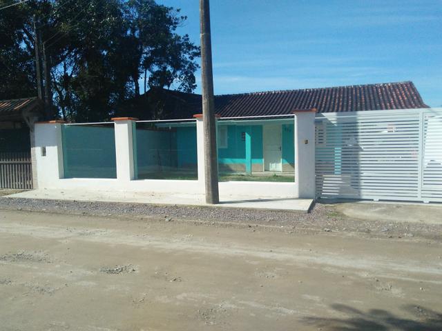 Casa no Centro de Itapoá alugo para temporada