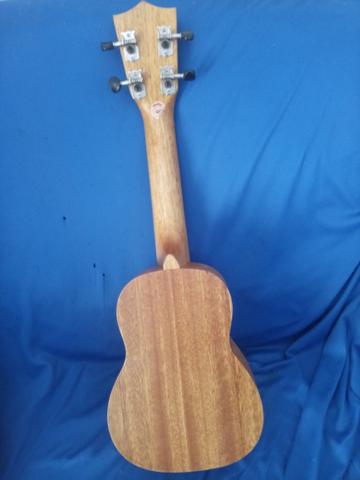 Ukulele shelby
