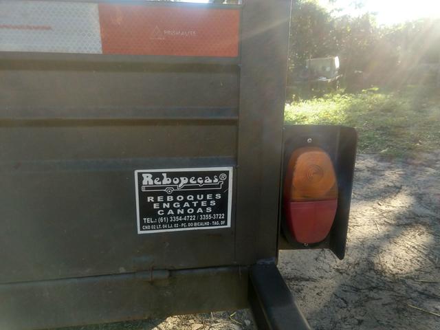 Vendo reboque carretinha, pneus novos com estepe