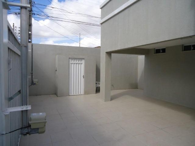 Casa plana no José de Alencar com 3 quartos, 2 vagas, ao Próximo a igreja Videira - Foto 2