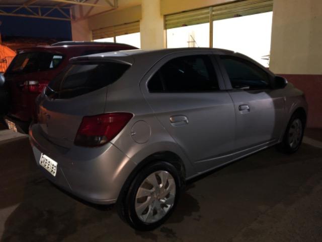 Onix hatch em dias interessados ligar o chamar no zap * - Foto 9